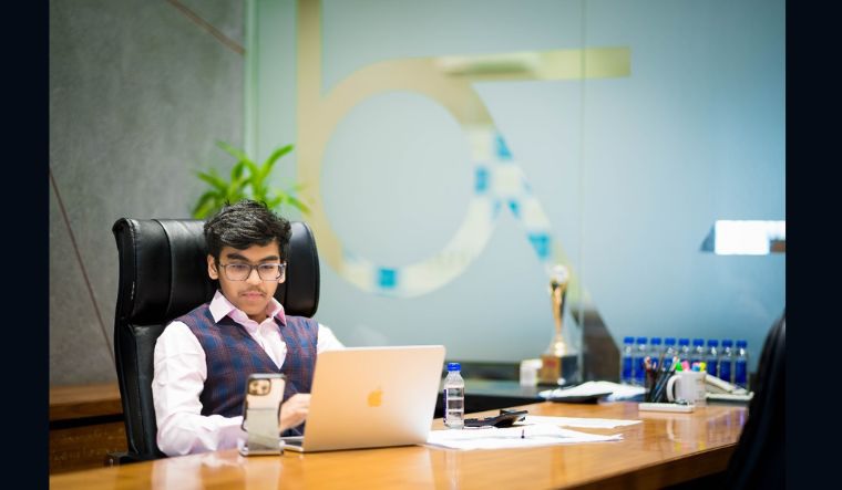 15-Year-Old Entrepreneur Aryan Aswani Unveils Project Arya At Global Business Summit, Becomes Youngest Entrepreneur To Do So! - Vimarsana News