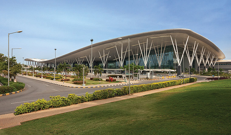 Flight services hit due to heavy downpour in parts of Bengaluru - Vimarsana News