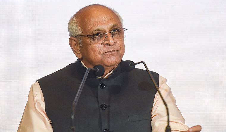 Gujarat: Bridge inaugurated by CM develops cracks after a month - Vimarsana News