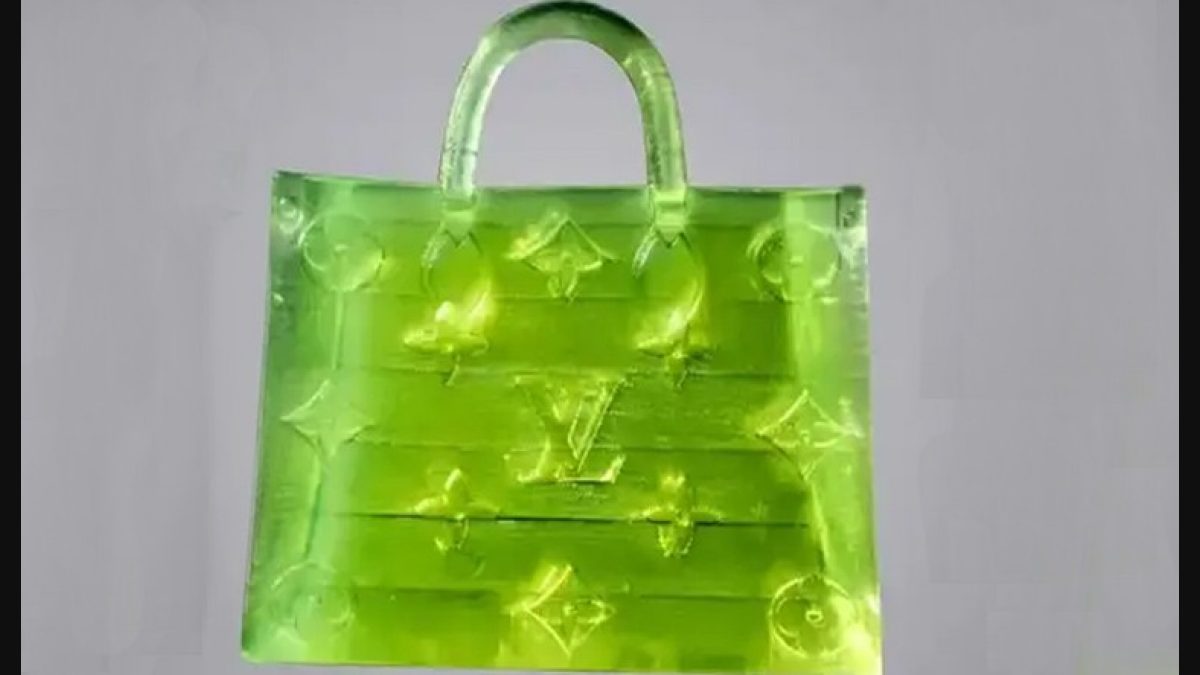 This 'Louis Vuitton' bag is smaller than a grain of rice