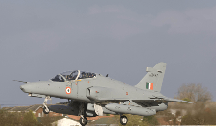 CBI registers case against Rolls Royce, govt officials and arms dealers for alleged corruption in Hawk aircraft deal - Vimarsana News