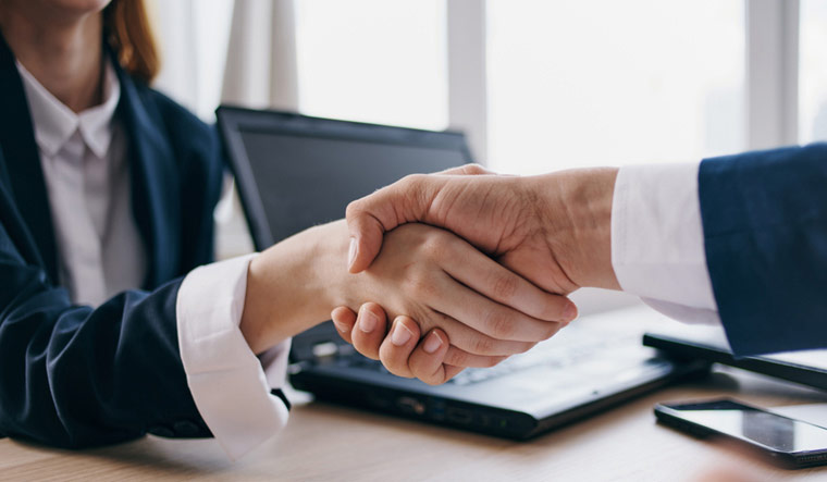 As funds dry up, hiring in tech startup sector expected to take a backseat - Vimarsana News