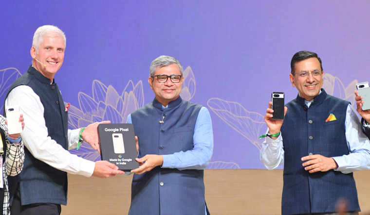 Google to make its phones in India; first set to hit markets early next year - Vimarsana News