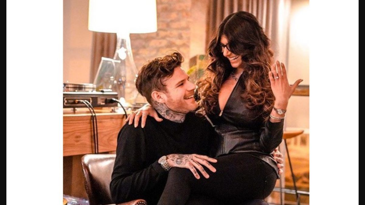 Mia Khalifa announces separation from image