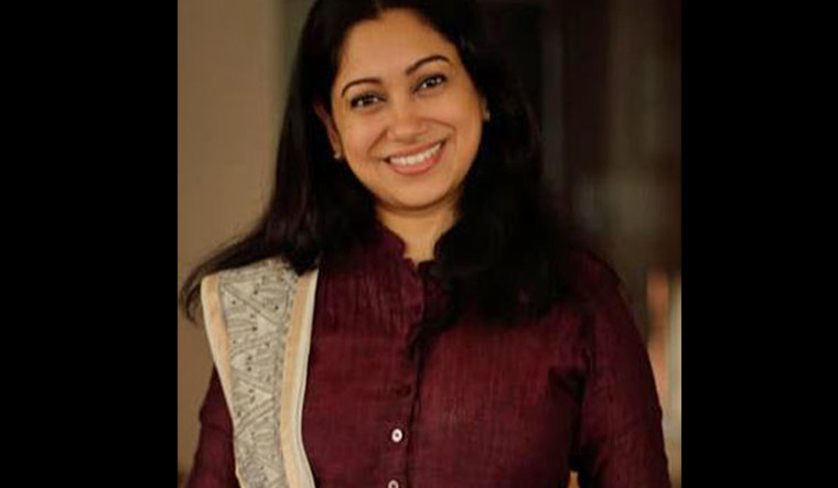 Malayalam film-maker Anjali Menon announces Tamil debut - Vimarsana News