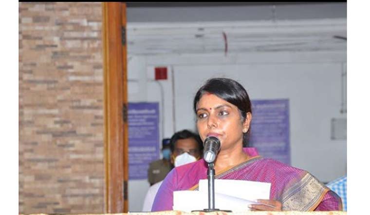 Beela Rajesh Amid COVID-19 surge, Tamil Nadu health secretary Beela Rajesh ...