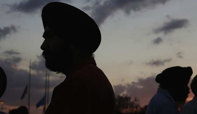 Indian-origin Sikh taxi driver assaulted outside JFK Airport- The Week