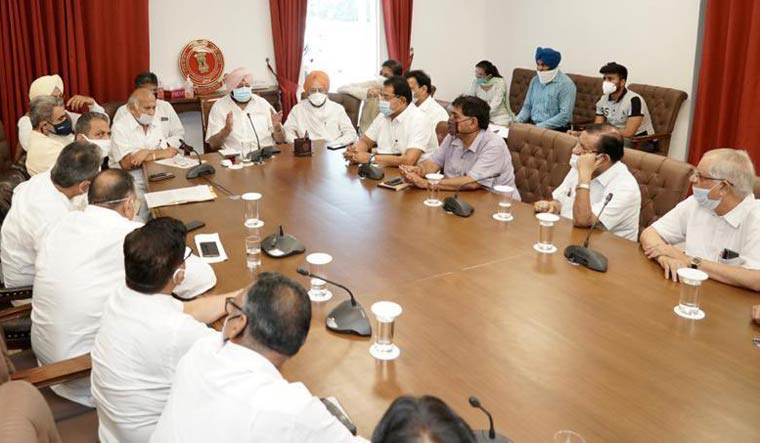 Demand for Hindu PCC chief in Punjab? Meeting triggers buzz amid ...