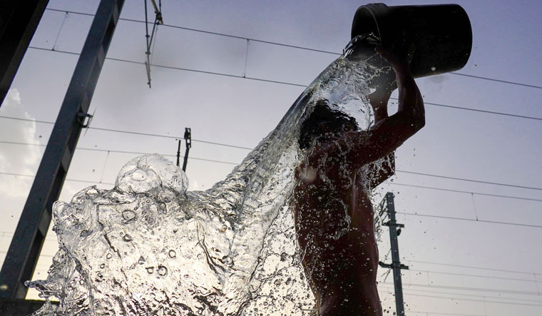 Respite from heatwave near with rain predicted in these states - Vimarsana News
