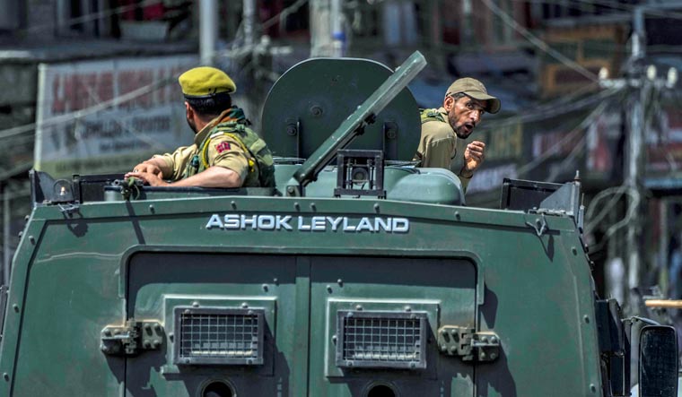 Two militants killed in encounter with security forces at Baramulla - Vimarsana News