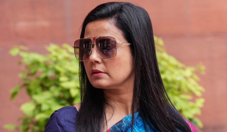 Mahua Moitra cash-for-query row: Ethics committee to adopt draft report on Nov 7 - Vimarsana News