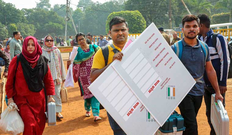Madhya Pradesh polls: Prestige at stake for BJP bigwigs; likely last war cry for Congress veteran duo - Vimarsana News
