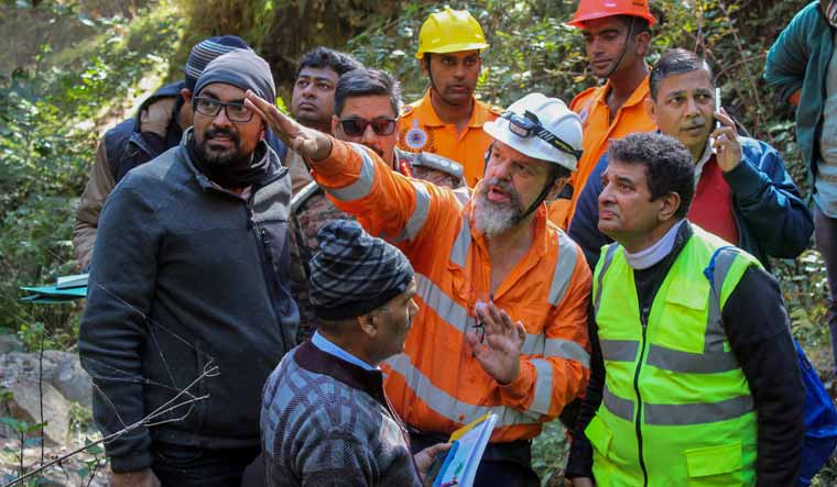 'All 41 workers are going home', says expert Arnold Dix on Uttarkashi tunnel rescue mission - Vimarsana News