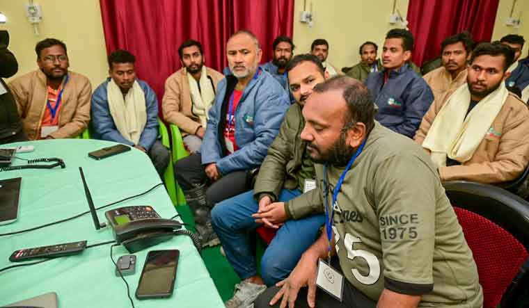 'Practised yoga, took walks to keep spirits up': Rescued workers tell PM Modi - Vimarsana News
