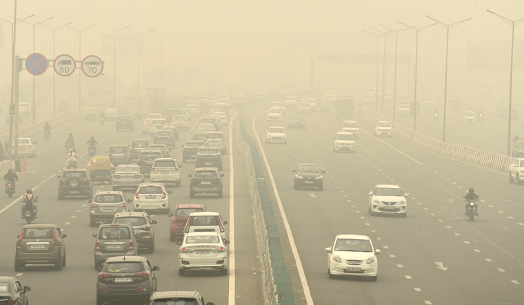 Toxic Delhi: L-G calls situation 'worrying' as AQI slips further; pollution fight intensifies - Vimarsana News