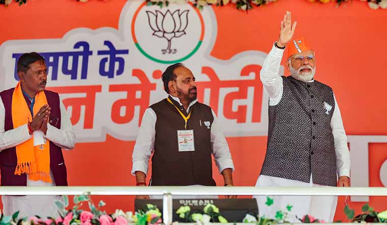 'Controlled by a remote': PM Modi's jibe at Congress and Kharge - Vimarsana News