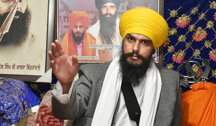 Amritpal was surrounded, had no way to escape: Punjab Police - Vimarsana News