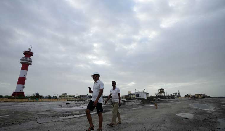 Cyclone Biparjoy: Gujarat braces for landfall today; Navy, BSF on standby for rescue ops - Vimarsana News