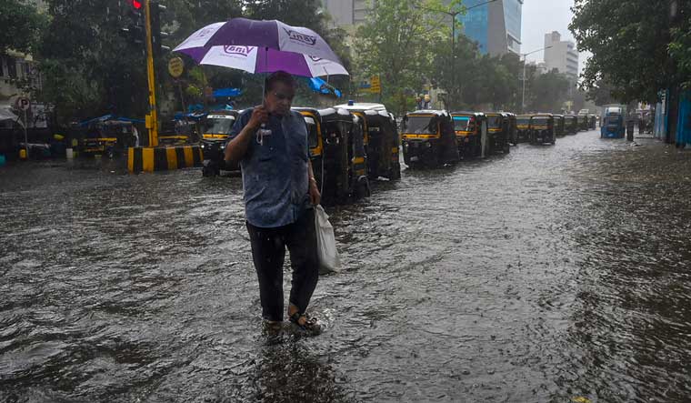 Monsoon mayhem in Mumbai; BMC predicts 'very heavy rainfall' in the next 4-5 days - Vimarsana News