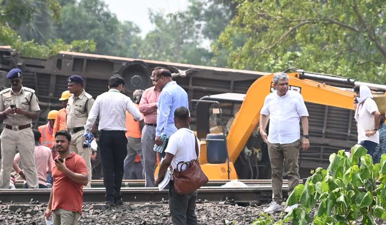 Odisha train crash: Railway Minister says cause, people responsible identified - Vimarsana News