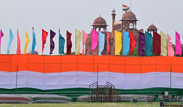 I-Day: Delhi under tight security cover; full dress rehearsal today - Vimarsana News
