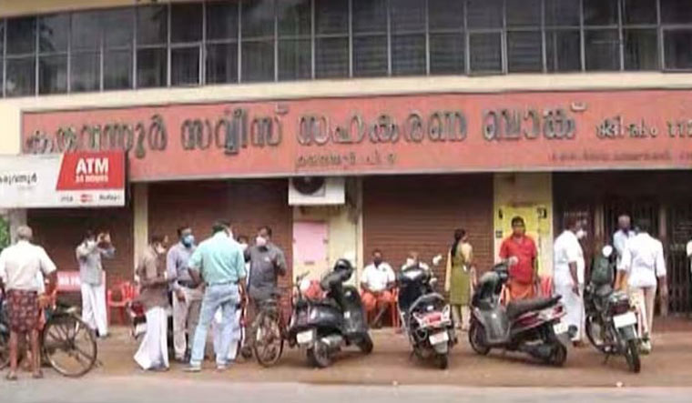 Karuvannur bank scam: ED raids heighten CPI(M) worries - Vimarsana News