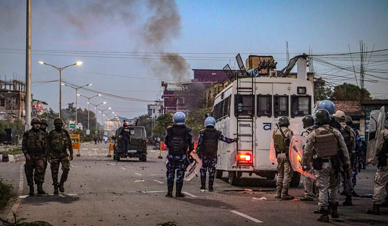 Manipur: Senior official says intel hints at role of Myanmar militants in Moreh violence - Vimarsana News