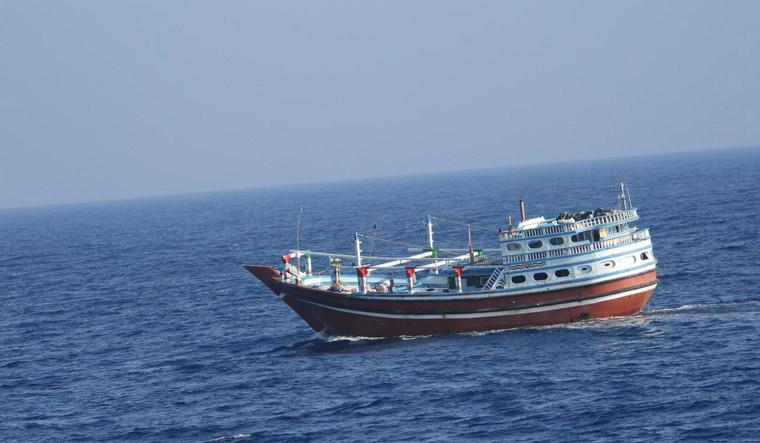 Navy foils piracy attempt on cargo vessel along east coast of Somalia - Vimarsana News