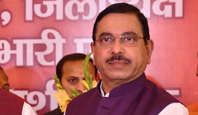 Centre ready to cooperate in bringing back Prajwal Revanna: Pralhad Joshi - Vimarsana News