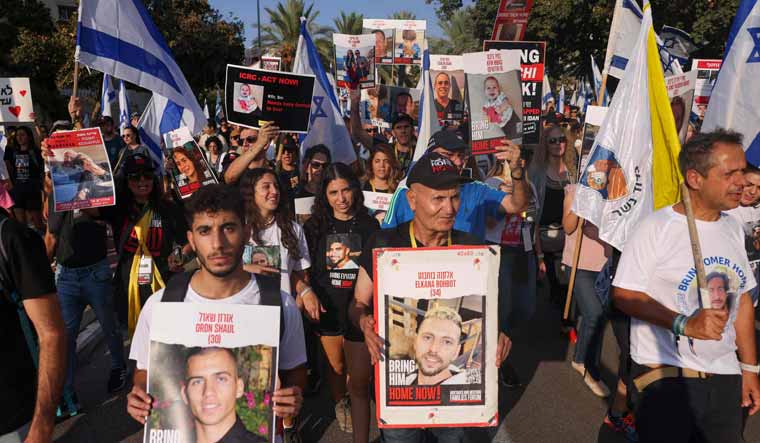 Israel-Hamas war: As talks continue, one hostage found dead; another gives birth in captivity - Vimarsana News