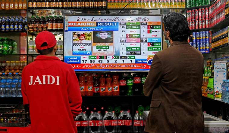 Pakistan elections: US, UK, EU urge probe as both Sharif, Imran claim victory