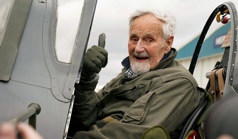 At 102, veteran WWII pilot takes to the skies on a delightfully bumpy ride for charity - Vimarsana News