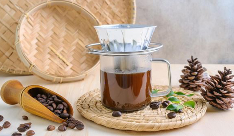 How to Make Delicious Vietnamese Cold Brew Coffee At Home - Vimarsana News