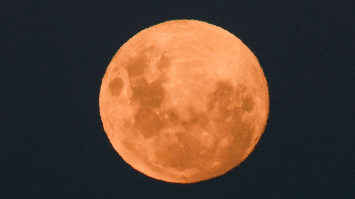 Blood moon eclipse today: When is ‘sutak kaal’, and is it safe to observe the total lunar eclipse 2026?