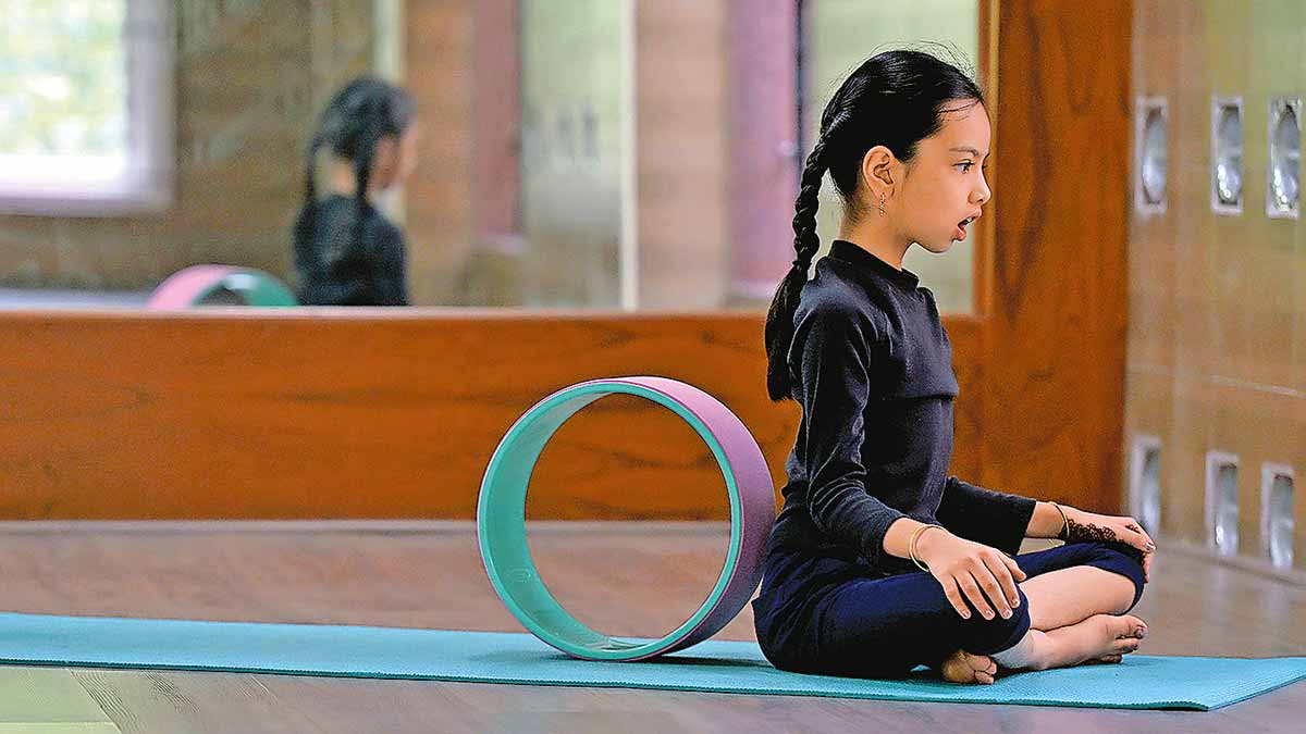 Natural extension sans strain