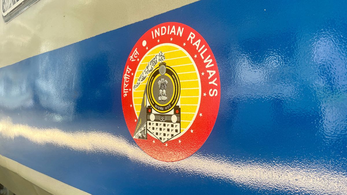 Indian Railways close to 100% electrification of broad-gauge network