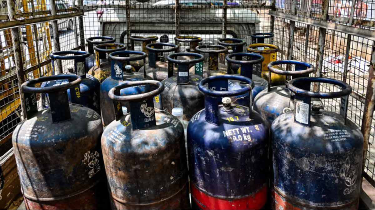Restaurant food to get costlier? Commercial LPG price sees massive hike 