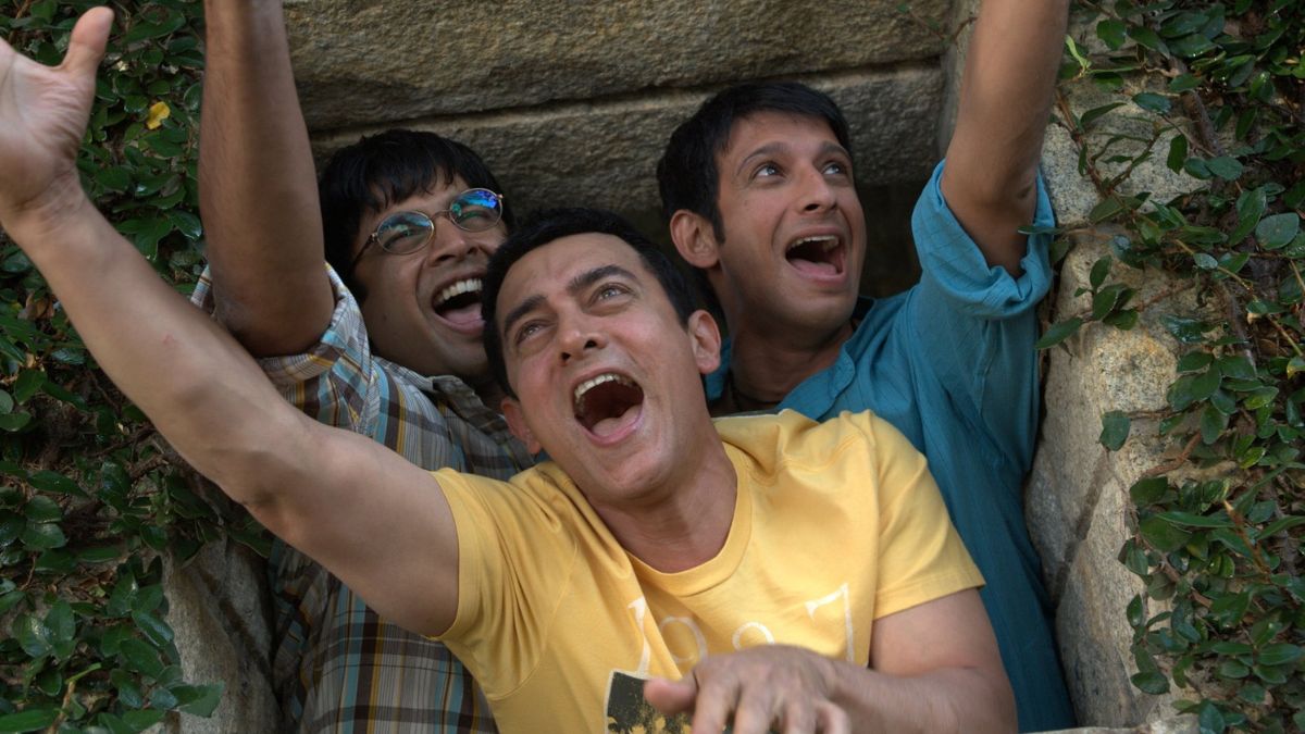 Not Dadasaheb Phalke biopic, but '3 Idiots' sequel next for Aamir Khan 