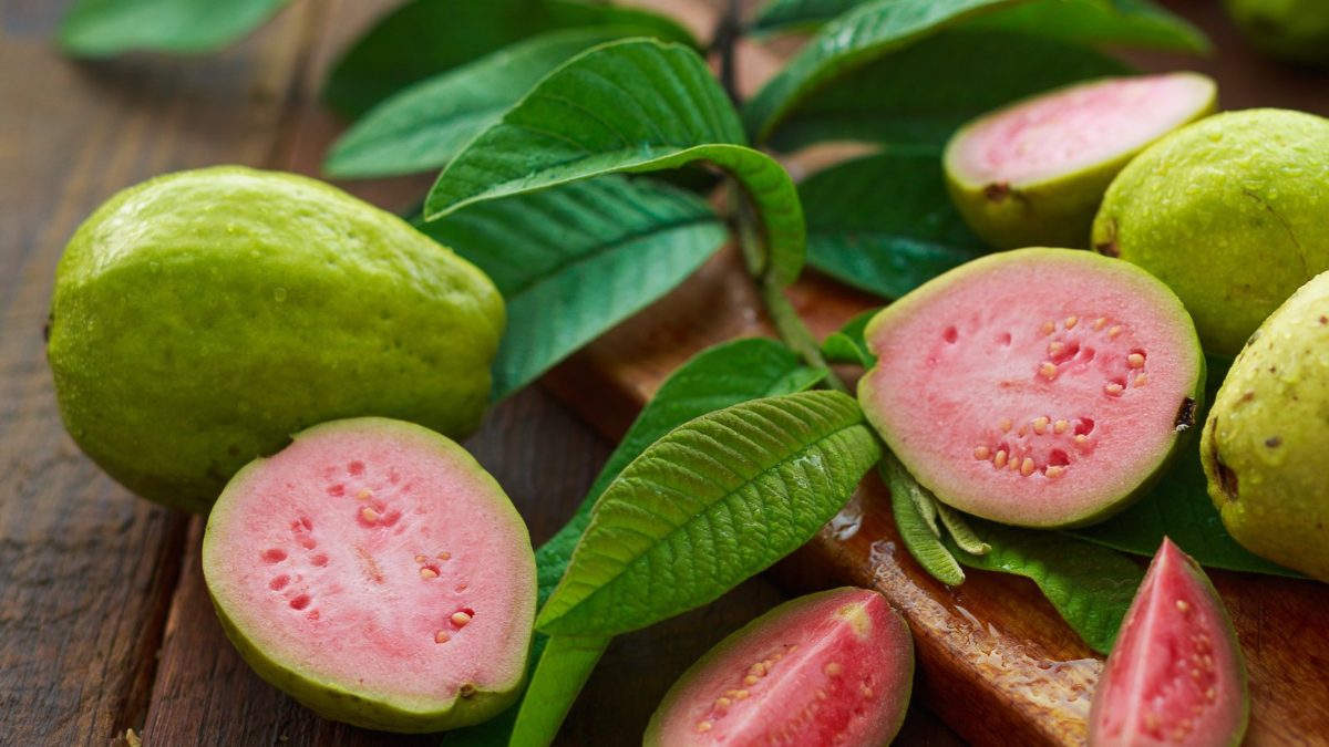  Can a Simple Guava Really Lower Your Cholesterol? Experts Reveal the Truth