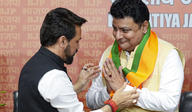 Himachal Pradesh: 6 disqualified Congress MLAs, 3 independents join BJP - Vimarsana News