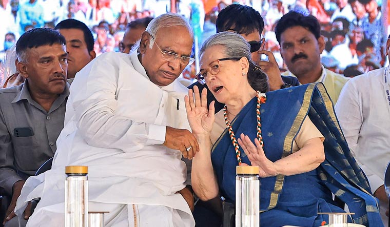 BJP's 'ideological ancestors' supported British, Muslim League against Indians: Kharge - Vimarsana News