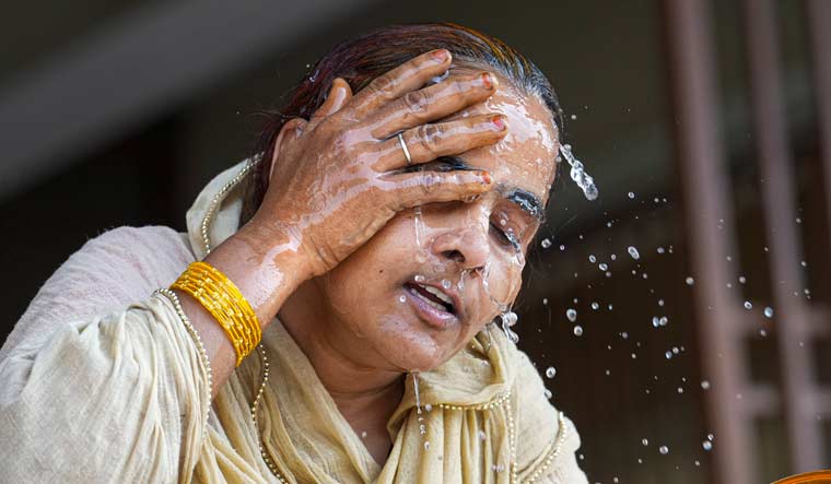 'It could be sensor error,' says IMD as Delhi records 52.3 degrees Celsius at Mungeshpur - Vimarsana News