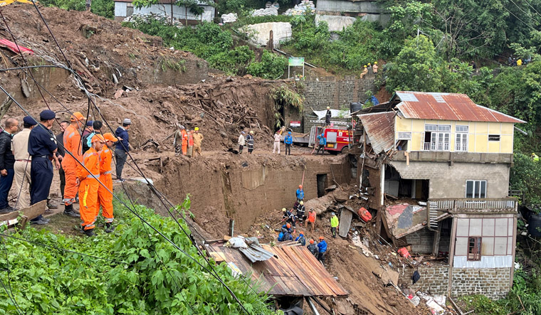 Mizoram: Search operations continue for missing persons in landslide-hit areas of Aizawl - Vimarsana News