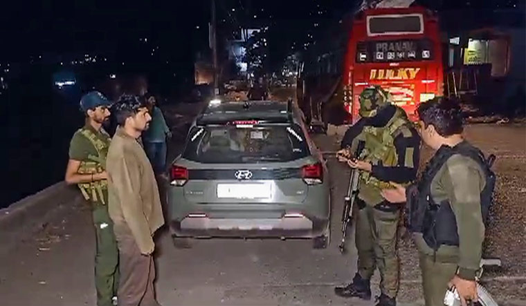 Poonch IAF convoy attack: Security forces release sketches of two militants - Vimarsana News