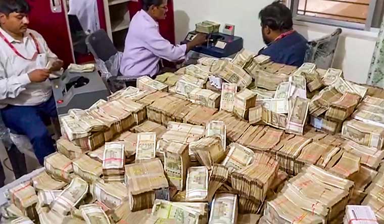 ED arrests Jharkhand minister's secretary Sanjiv Lal, his house help after massive cash haul - Vimarsana News