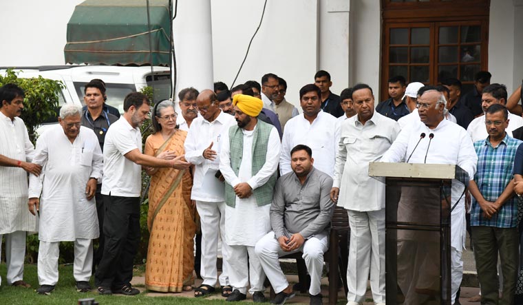 INDIA leaders discuss preparations for counting day; Kharge predicts 295-plus seats - Vimarsana News