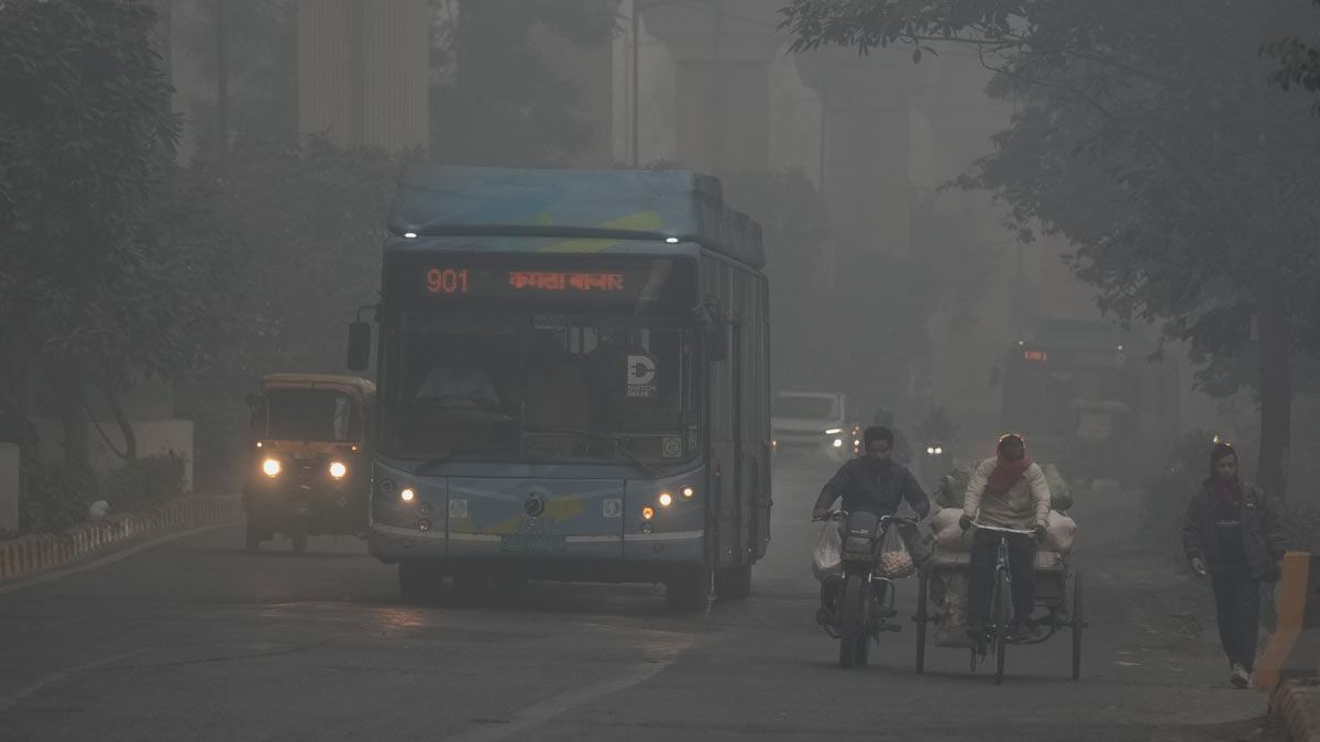 Delhi air pollution: Smog chokes NCR as govt says no direct lung disease link