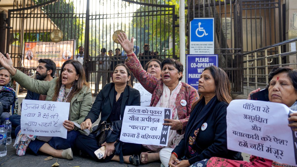 Unnao rape case: CBI moves Supreme Court to challenge Delhi HC order suspending Kuldeep Singh Sengar's sentence