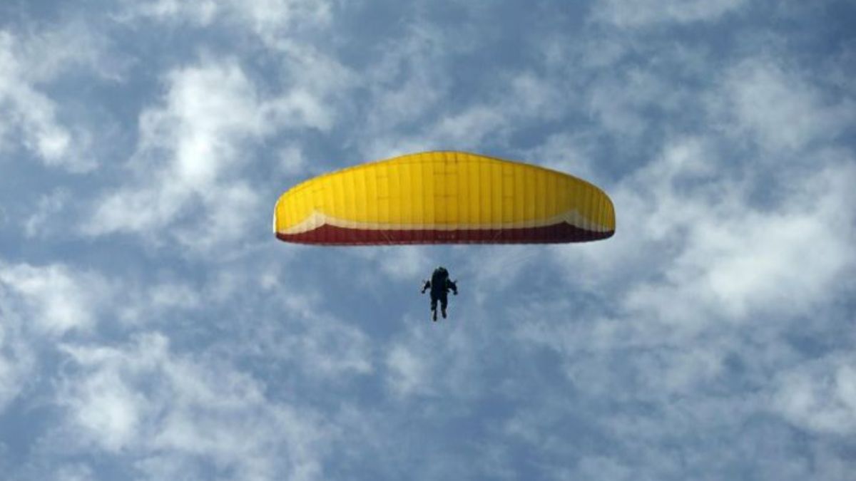 How an experienced paragliding pilot died, leaving tourist injured in the Himachal's Bir Billing site