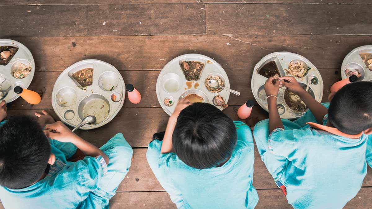 Telangana bets on hot meals to keep junior college students in class